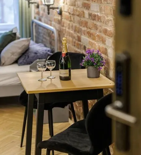 Weronika's Urban Hideaway شقة *