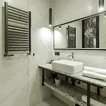 Weronika's Urban Hideaway Apartament *