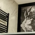 Weronika's Urban Hideaway Apartament