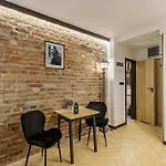 Weronika's Urban Hideaway *