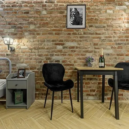 Apartament Weronika's Urban Hideaway